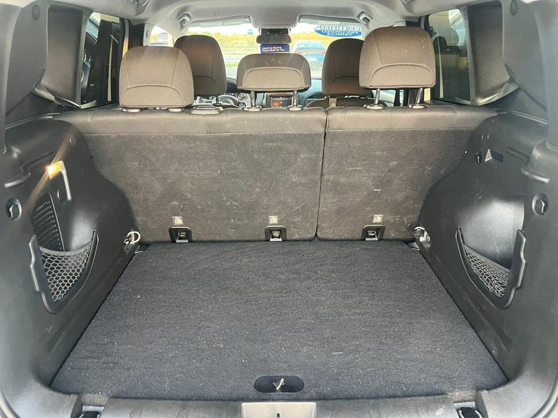 2018 Jeep Renegade Latitude North Edition photo 8