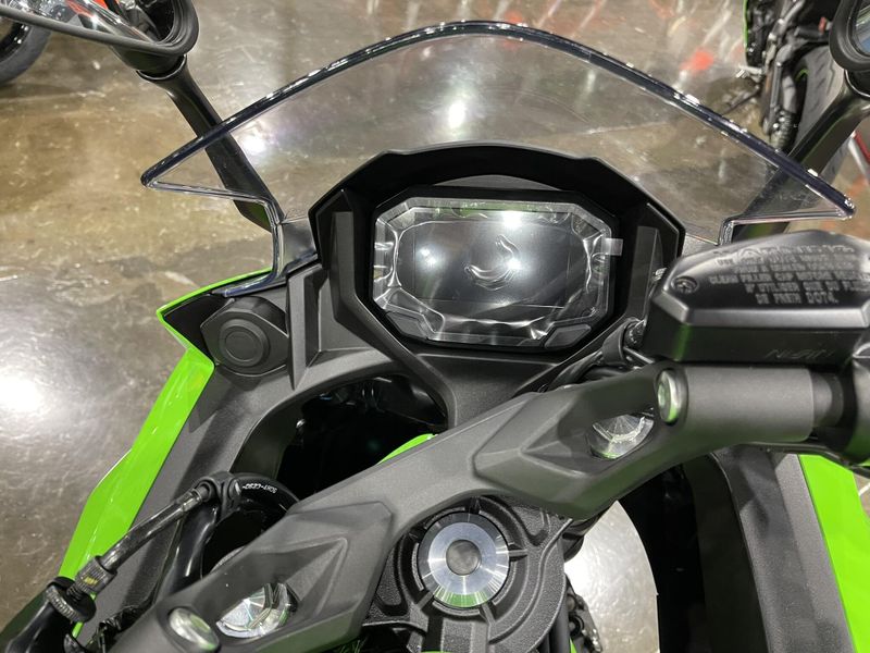 2025 Kawasaki NINJA 650 KRT EDITION ABS Image 18