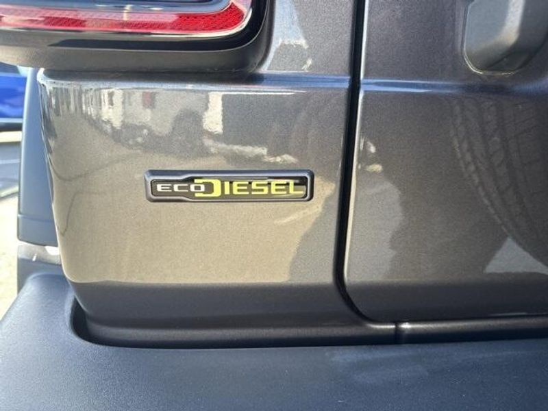 Used 2023 Jeep Wrangler SportImage 15