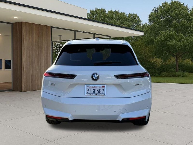 Used 2026 BMW iX xDrive45Image 10