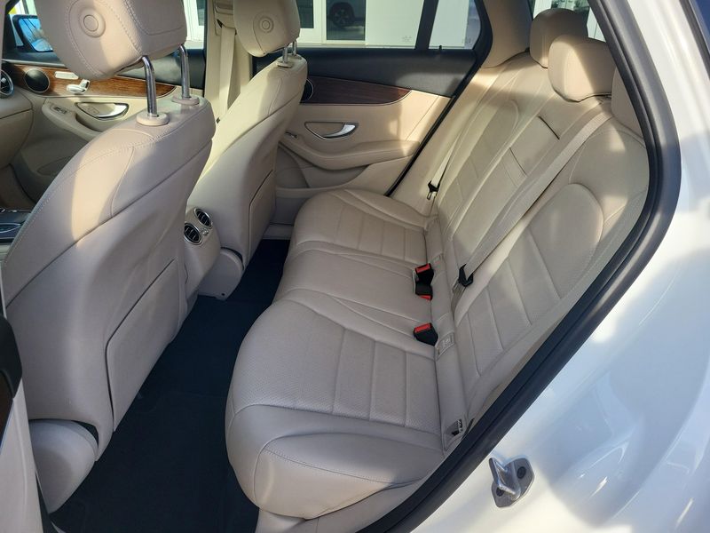 Used 2022 Mercedes-Benz GLC 300Image 10