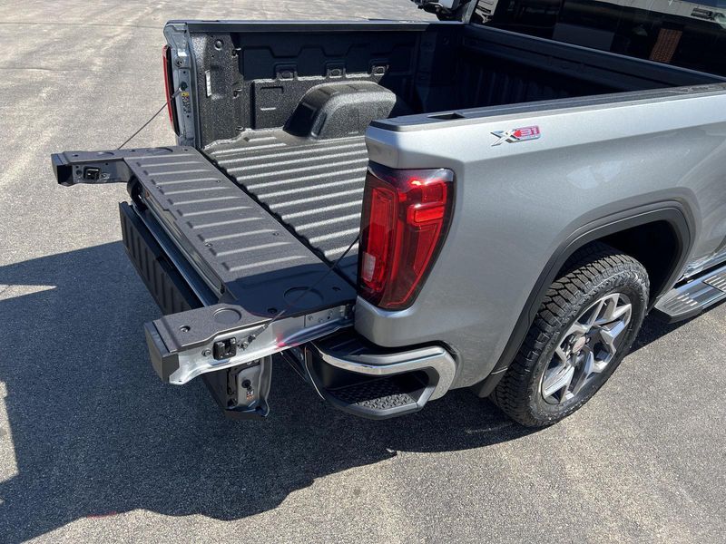 2026 Gmc Sierra 1500 SLT photo 38