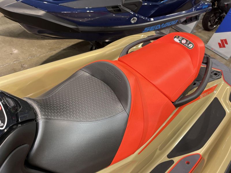 New 2025 Sea-Doo RXT-X 325 (SOUND SYSTEM) Image 14