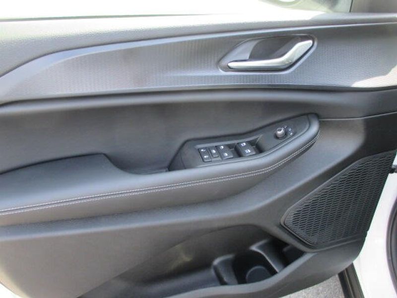 2025 Jeep Grand Cherokee Laredo X 4x4Image 19