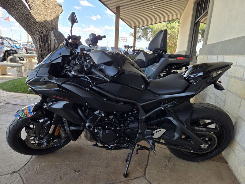 2021 Kawasaki Z H2 Base Image 2