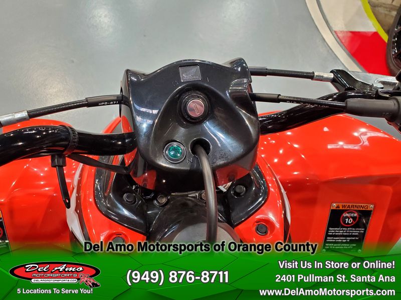 2024 Honda TRX90XR  in a SOLSTICE ORANGE exterior color. Del Amo Motorsports of Orange County (949) 416-2102 delamomotorsports.com 