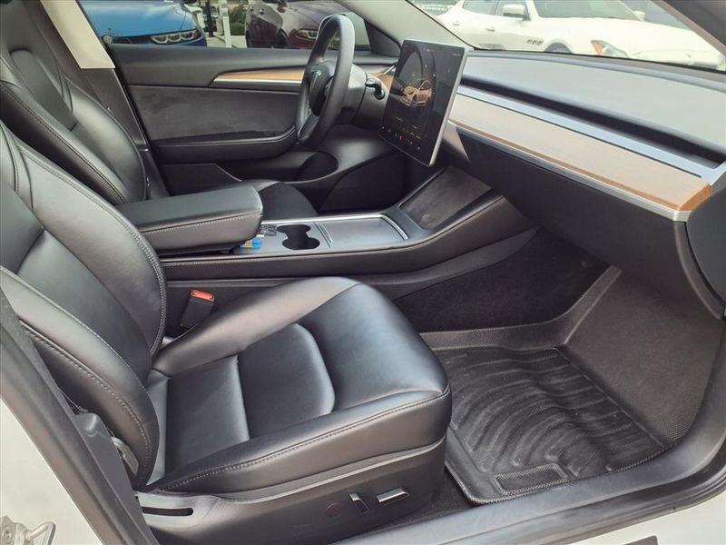 Used 2023 Tesla Model 3 Long RangeImage 8