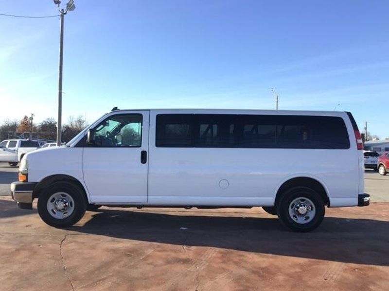 2017 Chevrolet Express 3500 LTImage 2