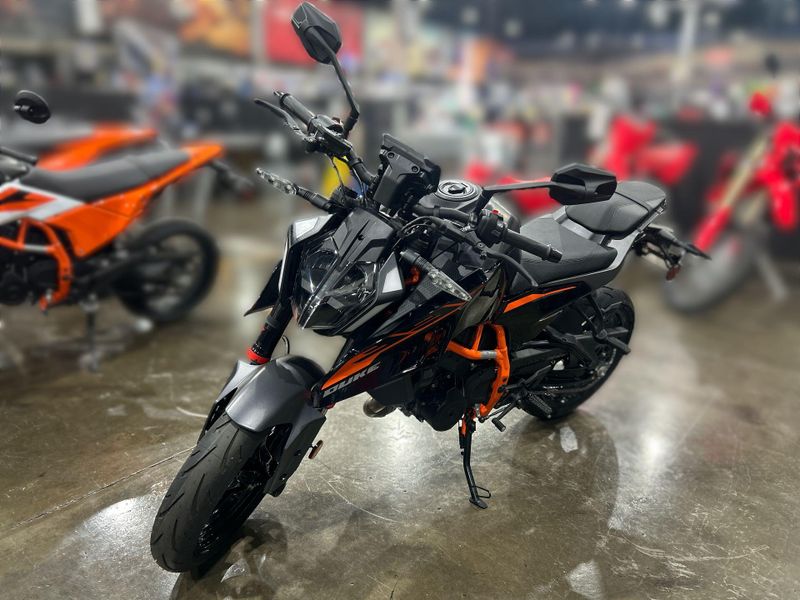 New 2026 KTM 390 DUKE Image 18