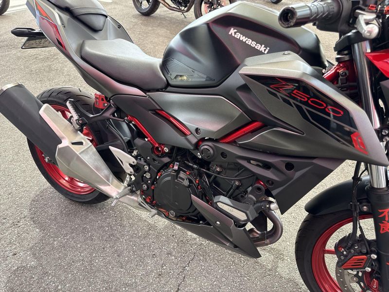 Used 2025 Kawasaki Z500 SE ABS Image 12