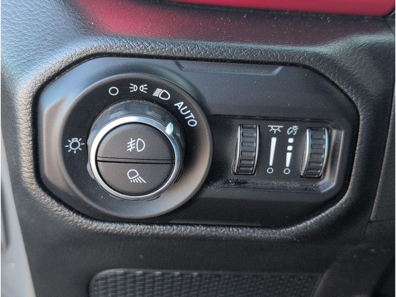 Used 2022 Jeep Gladiator RubiconImage 30