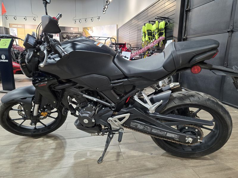 USED 2023 HONDA CB300R ABS Image 4
