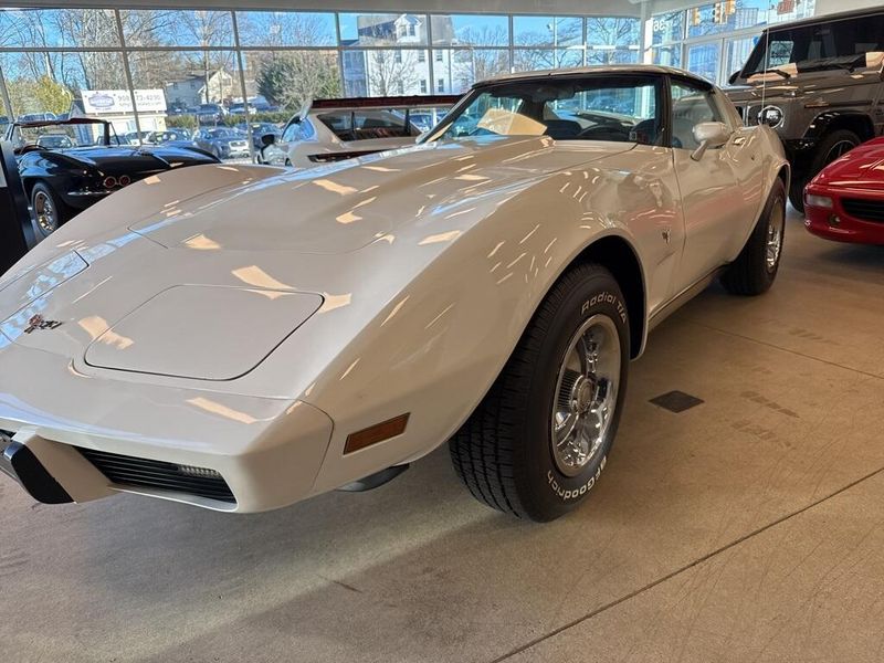 1977 Chevrolet Corvette Image 5