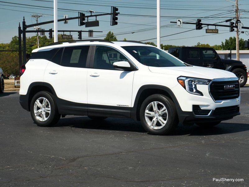 Used 2023 GMC Terrain SLE