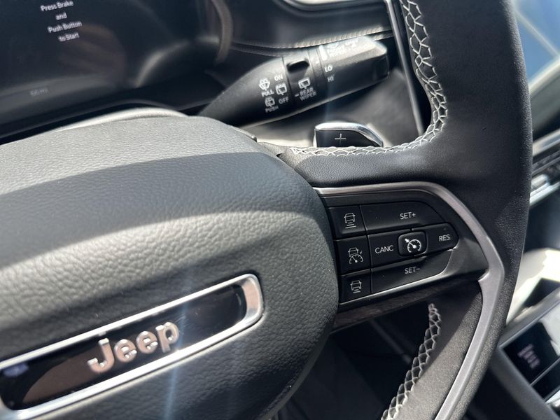 2025 Jeep Grand Cherokee Limited 4x4Image 28