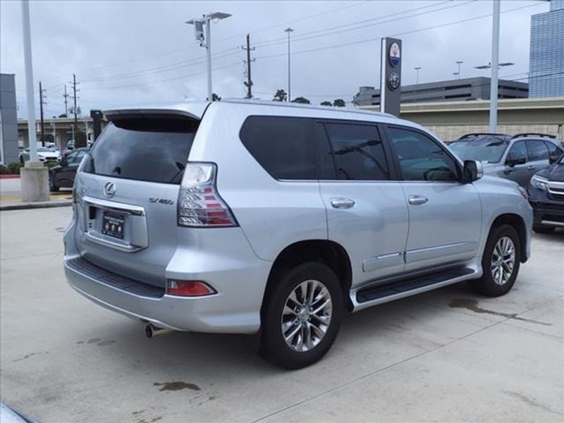 2019 Lexus GX 460Image 14