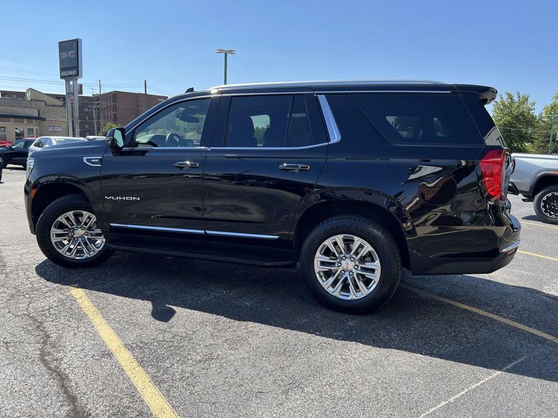 2023 Gmc Yukon SLT photo 8