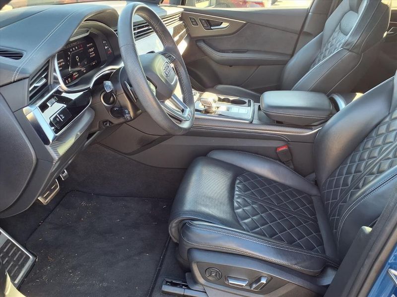 Used 2025 Audi SQ7 PrestigeImage 17