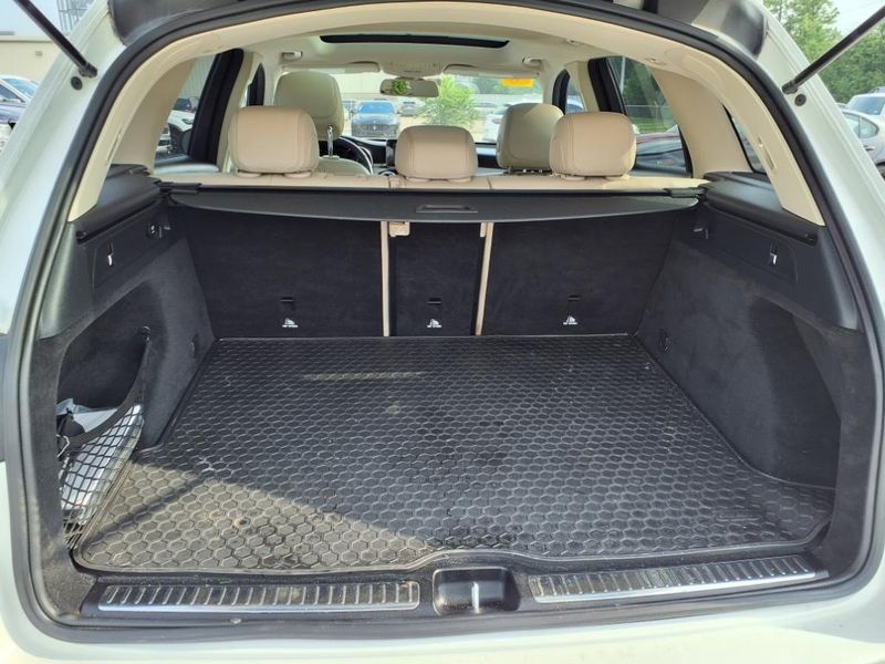 2018 Mercedes-Benz GLC 300 300Image 17