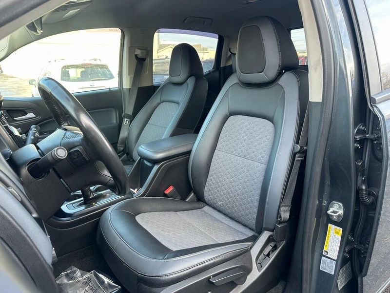 2017 Chevrolet Colorado Z71Image 18