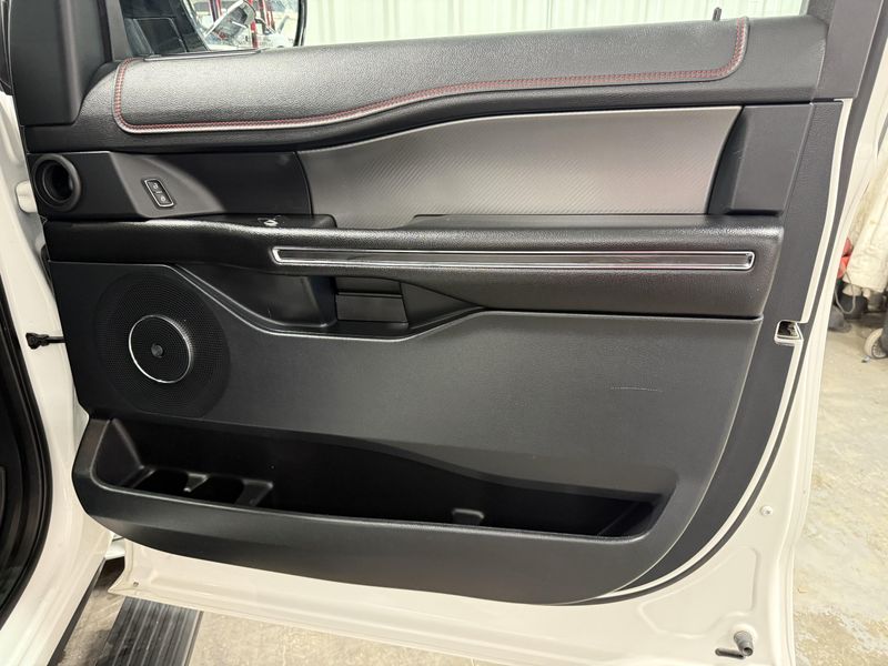Used 2020 Ford Expedition Max LimitedImage 12