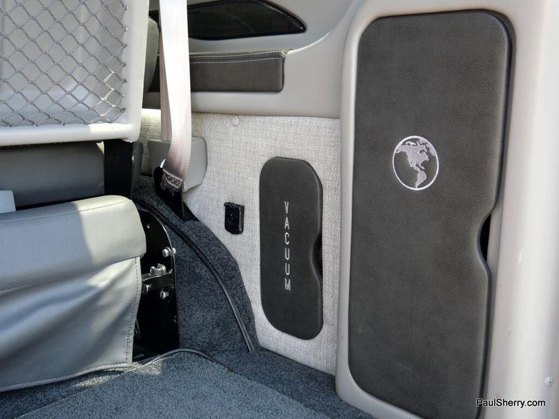 2023 Chevrolet Express Cargo Image 18