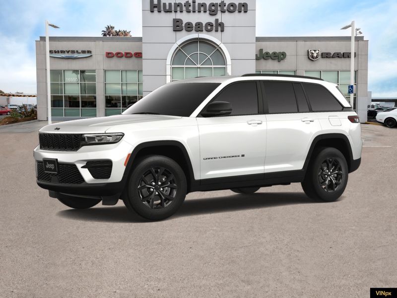 2025 Jeep Grand Cherokee Altitude 4x2Image 2