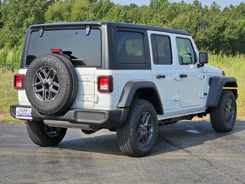 2024 Jeep Wrangler Unlimited 4-door Sport Rhd 4x4Image 4