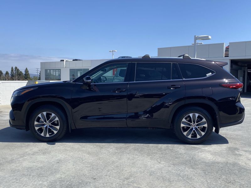 2021 Toyota Highlander XLEImage 7