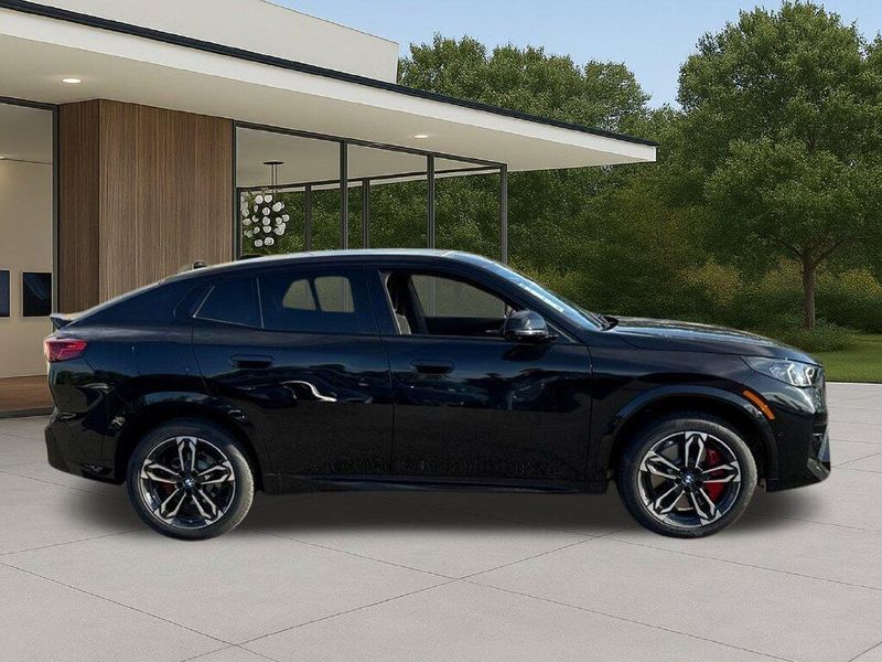 New 2026 BMW X2 xDrive28iImage 7