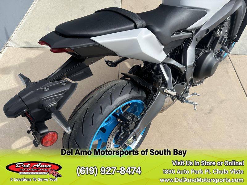 2025 Yamaha MT-09 Image 13