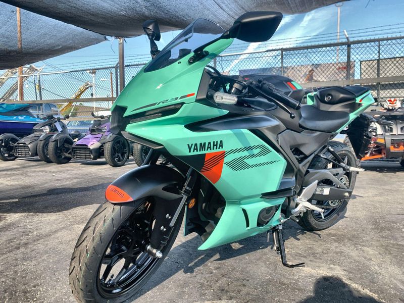 New 2026 Yamaha YZF-R3 ABS Image 21