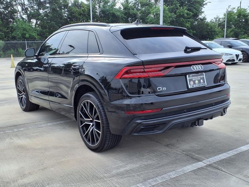 2021 Audi Q8 55 PrestigeImage 2