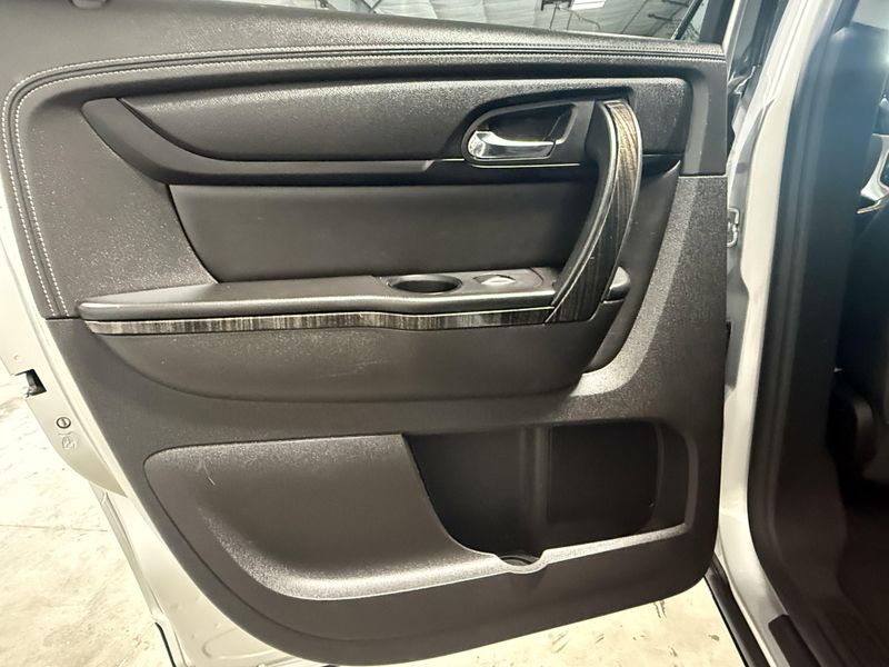 Used 2014 GMC Acadia SLTImage 20