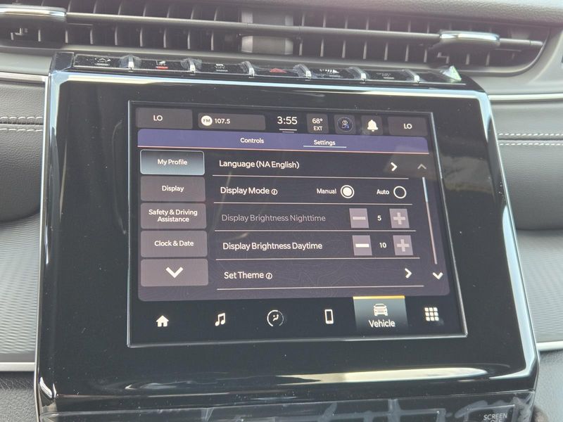 New 2026 Jeep Grand Cherokee Laredo 4x2