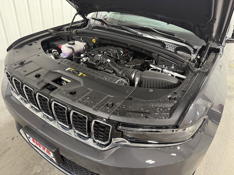 New 2025 Jeep Grand Cherokee Limited 4x4Image 21