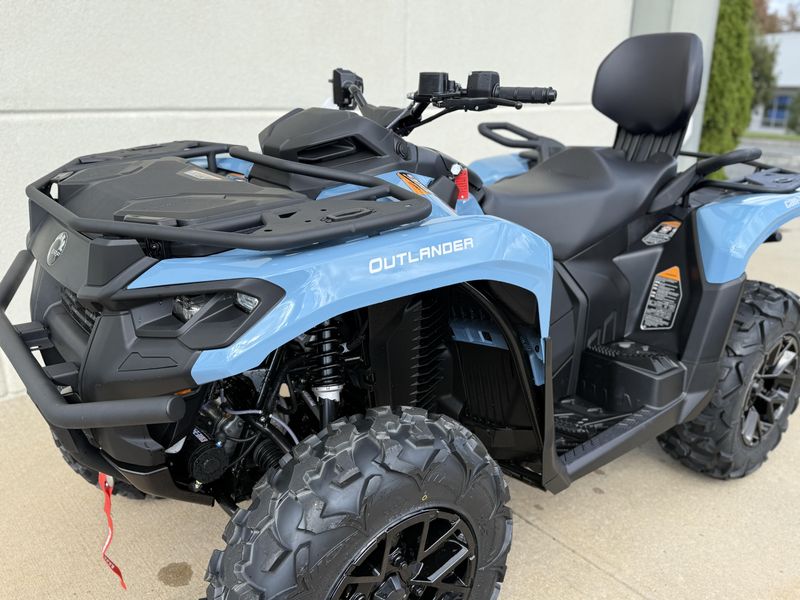 2026 Can-Am OUTLANDER MAX XT 700Image 8