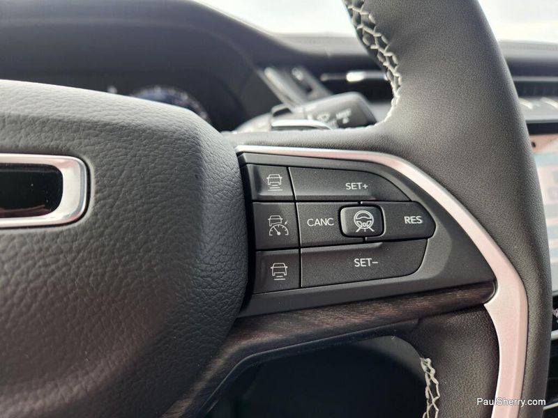 New 2026 Jeep Grand Cherokee L Limited Reserve 4x4