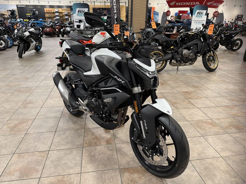 New 2026 CFMOTO 450NK Image 11