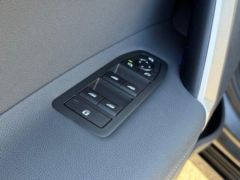 Used 2026 BMW iX xDrive45Image 19