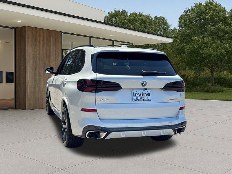 New 2026 BMW X5 xDrive50eImage 11