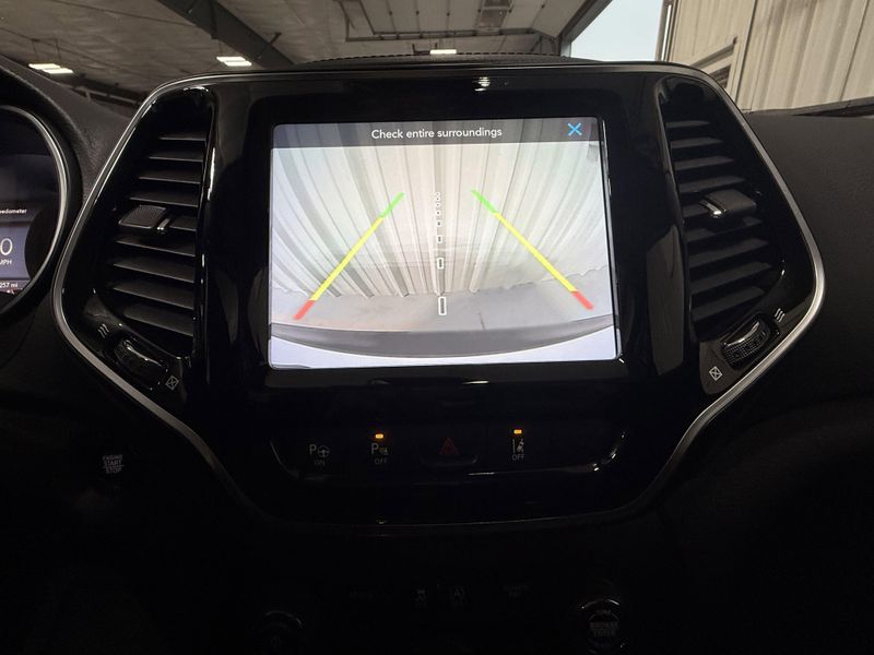 Used 2022 Jeep Cherokee LimitedImage 34