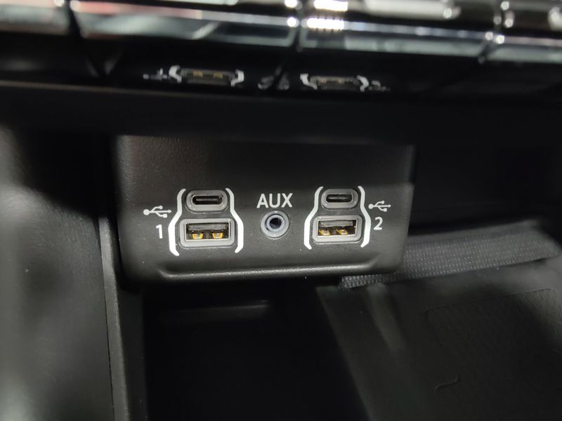 2024 Dodge Durango Citadel 3.6L AWD w/Sunroof/NavImage 31