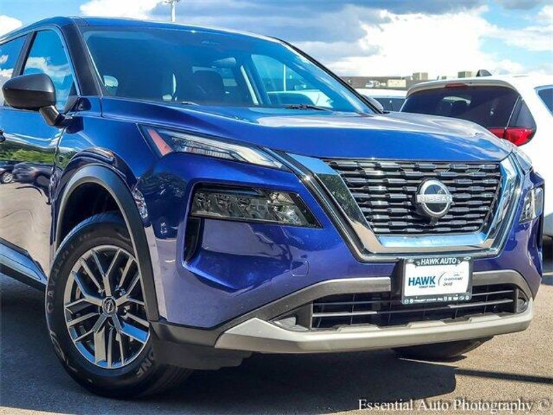 2023 Nissan Rogue S photo 2