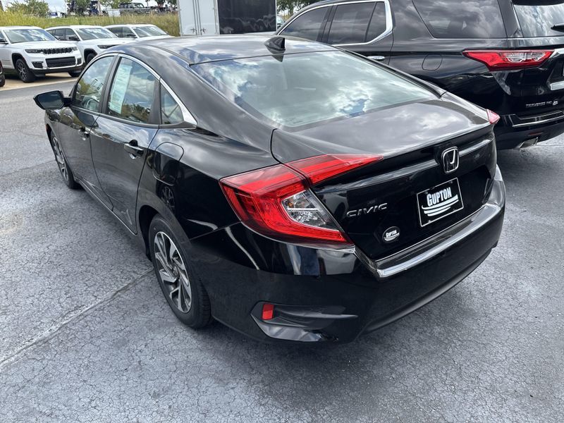 Used 2017 Honda Civic EXImage 9