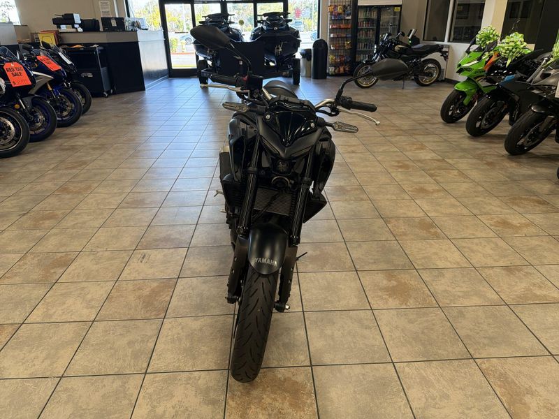 Used 2024 Yamaha MT-03 Image 12
