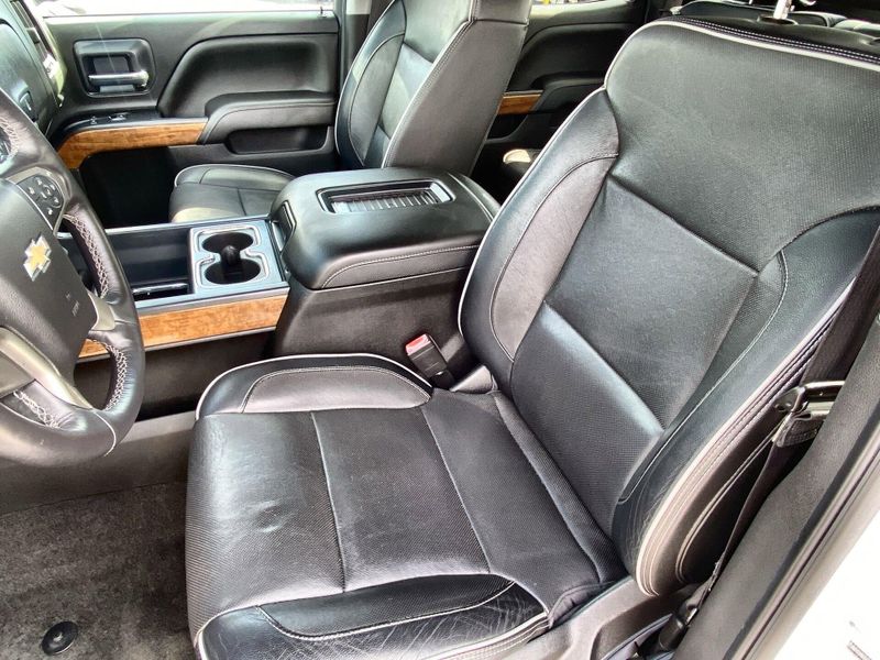 Used 2018 Chevrolet Silverado 1500 High CountryImage 19