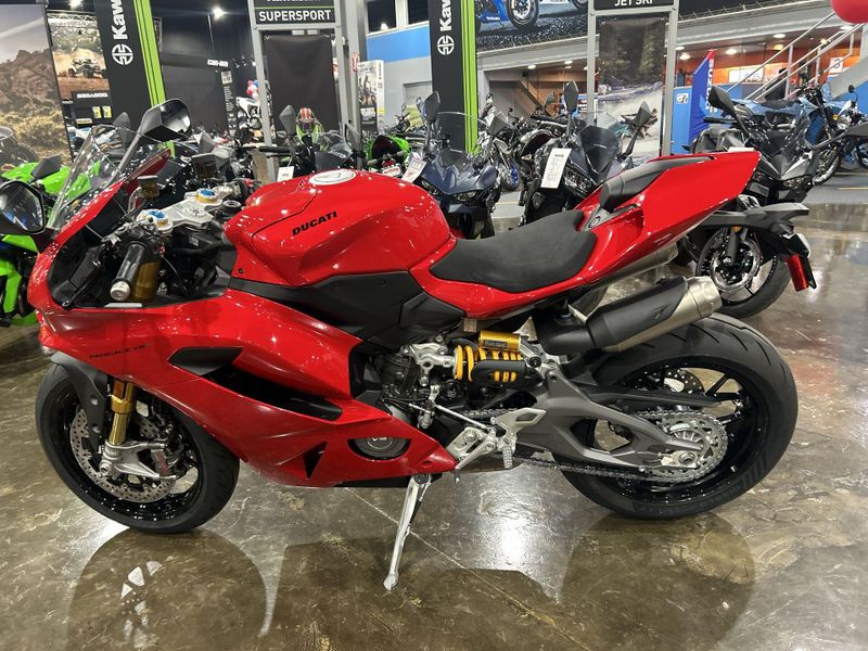 New 2026 Ducati PANIGALE V2 S 896 Image 21