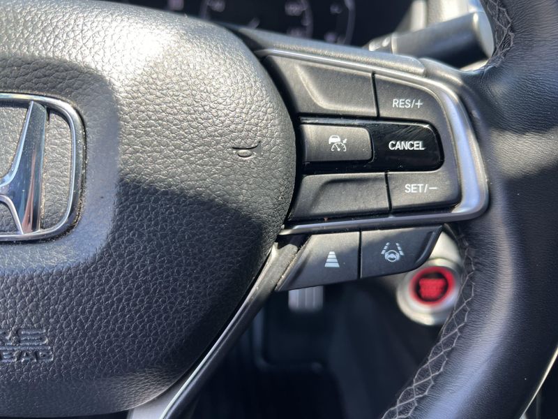 Used 2022 Honda Accord Sedan SportImage 11