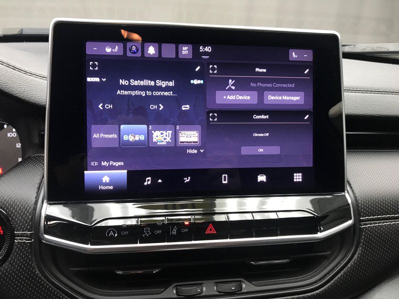 Used 2022 Jeep Compass AltitudeImage 8